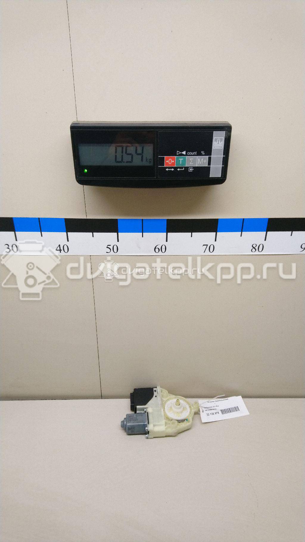 Фото Моторчик стеклоподъемника  3C0959703VW4 для vw Passat [B7] {forloop.counter}}