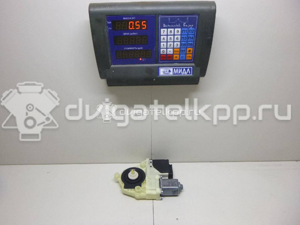 Фото Моторчик стеклоподъемника  3C0959704VW4 для vw Passat [B7] {forloop.counter}}