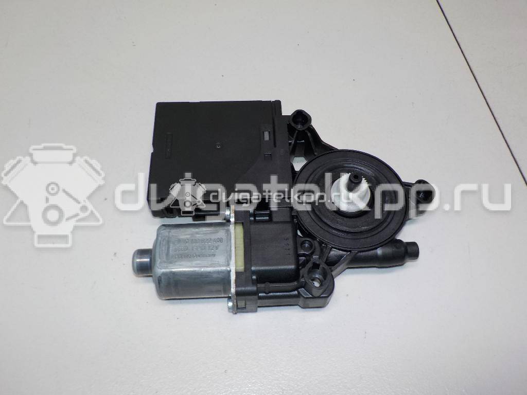 Фото Моторчик стеклоподъемника  3AA959702AZ07 для vw Passat [B7] {forloop.counter}}