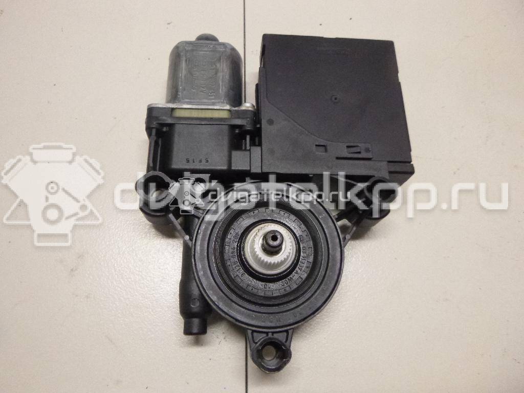 Фото Моторчик стеклоподъемника  3AA959702AZ07 для vw Passat [B7] {forloop.counter}}