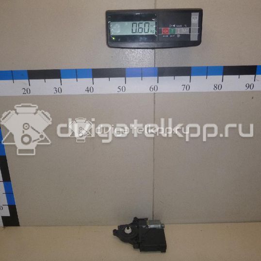 Фото Моторчик стеклоподъемника  3AA959702AZ06 для vw Passat [B7]