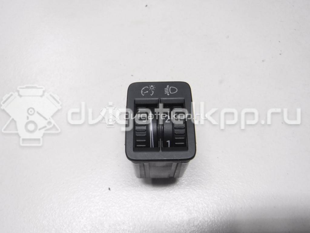 Фото Кнопка корректора фар  3AA941333 для vw Passat [B7] {forloop.counter}}