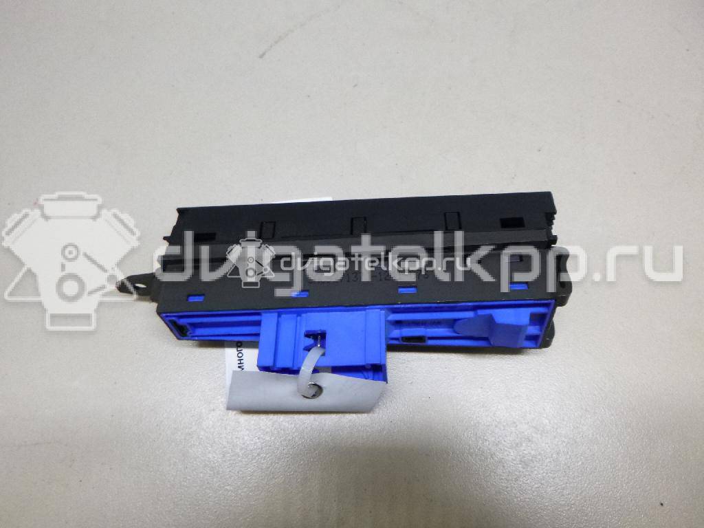 Фото Блок кнопок  3AC927137BJWHS для vw Passat [B7] {forloop.counter}}
