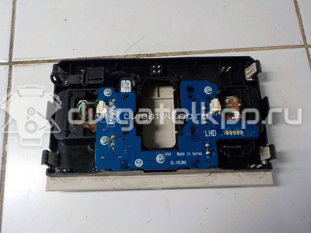 Фото Плафон салонный  5TA947105BNX1 для vw Passat [B8] {forloop.counter}}