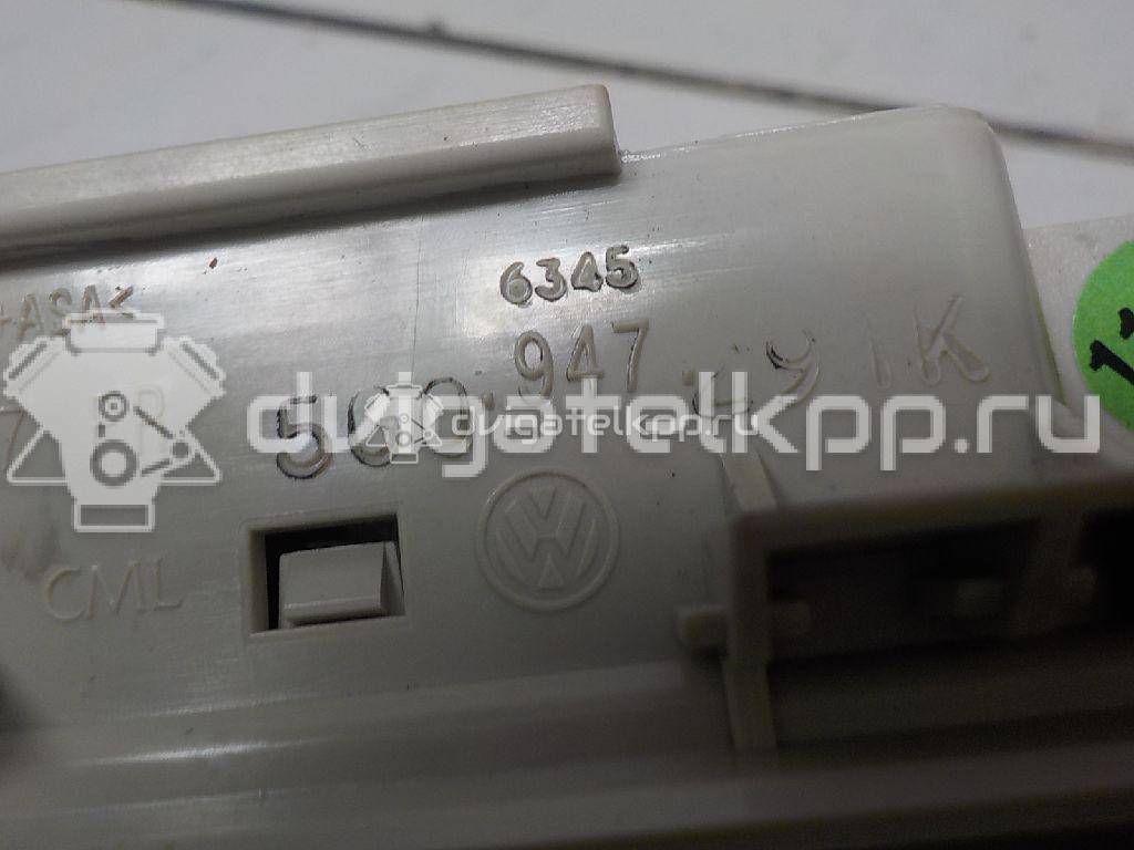 Фото Плафон салонный  5G0947291KNX1 для vw Passat [B8] {forloop.counter}}