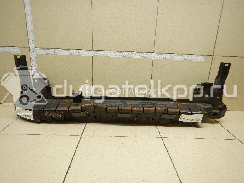 Фото Усилитель переднего бампера  6R0807109D для Volkswagen Polo / Jetta {forloop.counter}}