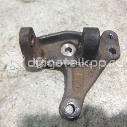 Фото Кронштейн генератора для двигателя 5S-FE для Toyota / Daihatsu / Holden 126-140 л.с 16V 2.2 л бензин 1251174100