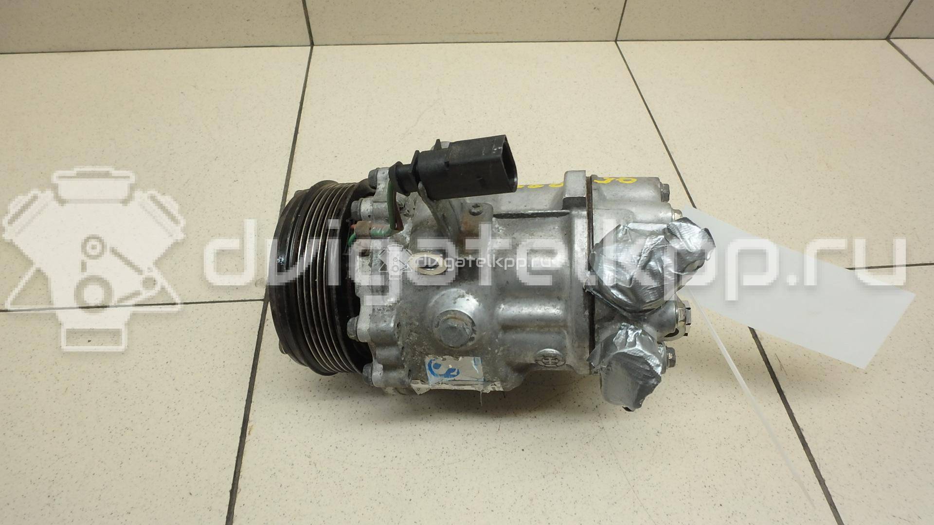 Фото Компрессор системы кондиционирования  6RD820803 для Volkswagen Load Up 121, 122, Bl1, Bl2 / Up 121, 122, Bl1, Bl2 {forloop.counter}}