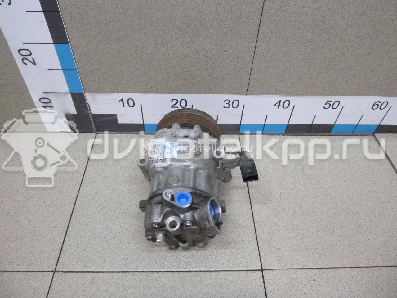Фото Компрессор системы кондиционирования  6RD820803 для Volkswagen Load Up 121, 122, Bl1, Bl2 / Up 121, 122, Bl1, Bl2 {forloop.counter}}