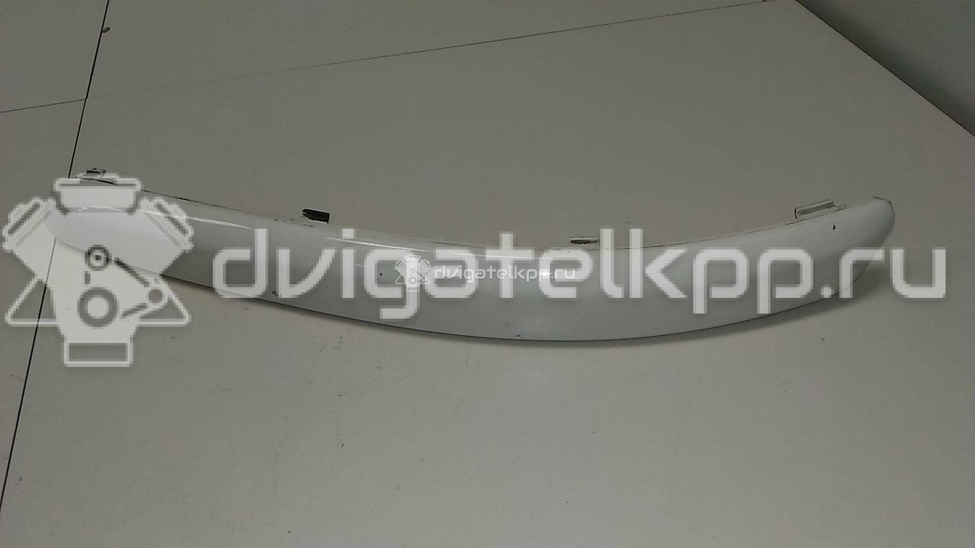 Фото Молдинг переднего бампера левый  6Q0807717AGRU для Volkswagen Polo {forloop.counter}}