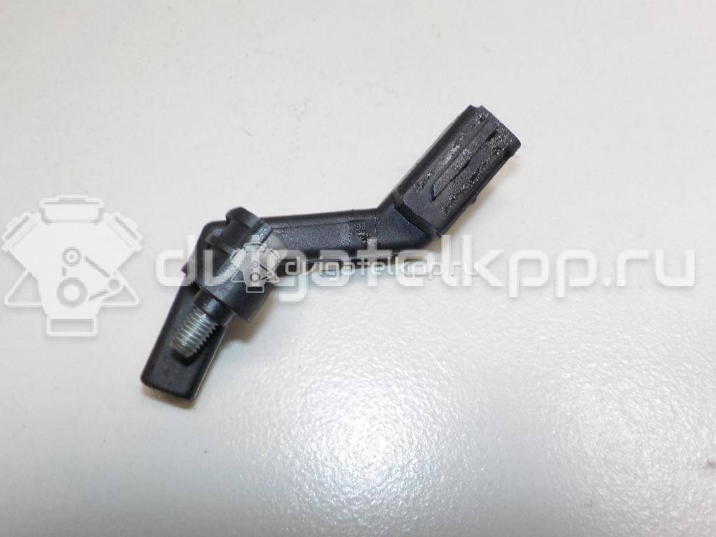 Фото Датчик положения коленвала  032906433 для Volkswagen Scirocco / Tiguan / Touran / Amarok S1B / New Beetle {forloop.counter}}