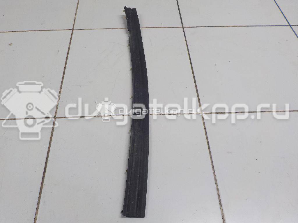 Фото Уплотнитель двери  1K8837715B для vw Scirocco {forloop.counter}}