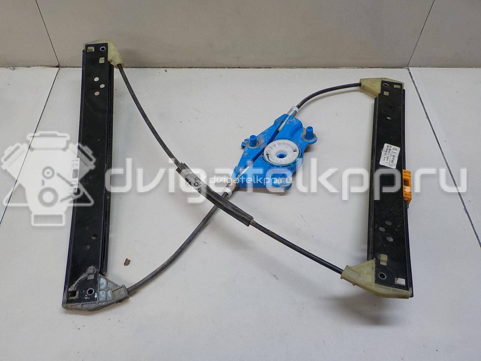 Фото Стеклоподъемник электр. задний правый  7L0839462A для porsche Cayenne {forloop.counter}}