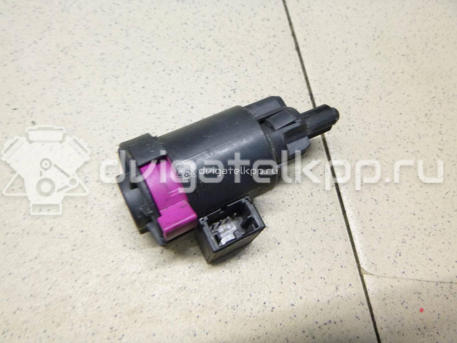Фото Датчик включения стопсигнала  4F0945459B для porsche Macan {forloop.counter}}