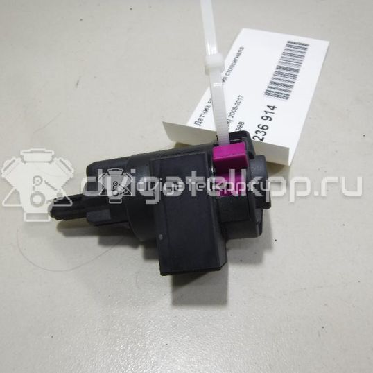 Фото Датчик включения стопсигнала  4F0945459B для porsche Macan