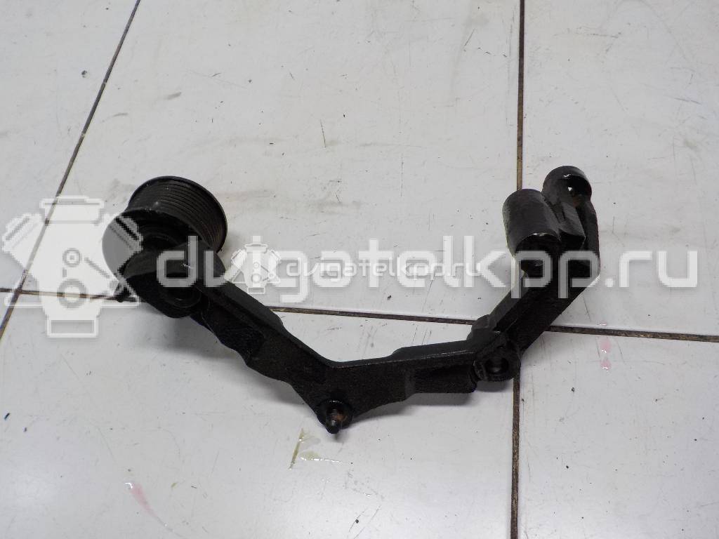 Фото Кронштейн ролика-натяжителя руч. ремня для двигателя 1VD-FTV для Lexus / Toyota 205-286 л.с 32V 4.5 л Дизельное топливо 8712160100 {forloop.counter}}