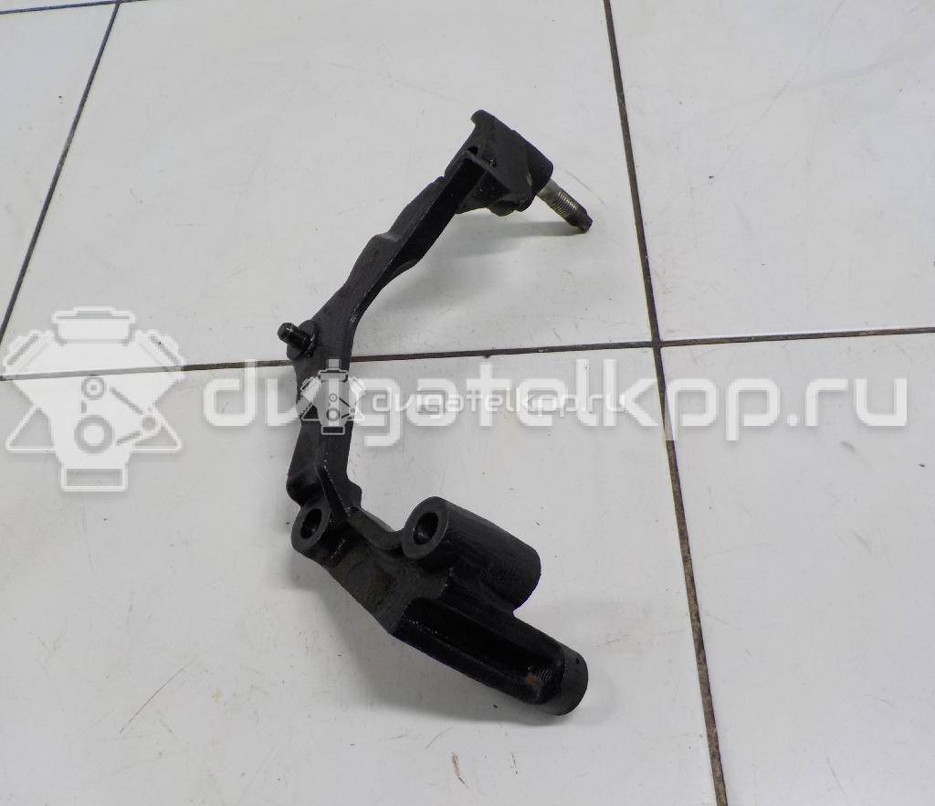 Фото Кронштейн ролика-натяжителя руч. ремня для двигателя 1VD-FTV для Lexus / Toyota 205-286 л.с 32V 4.5 л Дизельное топливо 8712160100 {forloop.counter}}