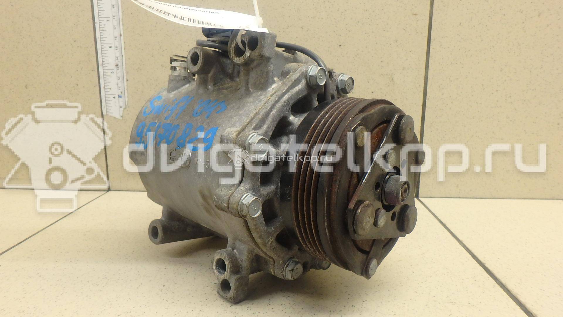 Фото Компрессор системы кондиционирования  9520062JA0 для Suzuki Sx4 / Swift {forloop.counter}}