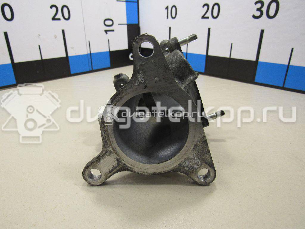 Фото Корпус термостата для двигателя 1UR-FSE для Lexus / Toyota 347-385 л.с 32V 4.6 л бензин 1632338030 {forloop.counter}}