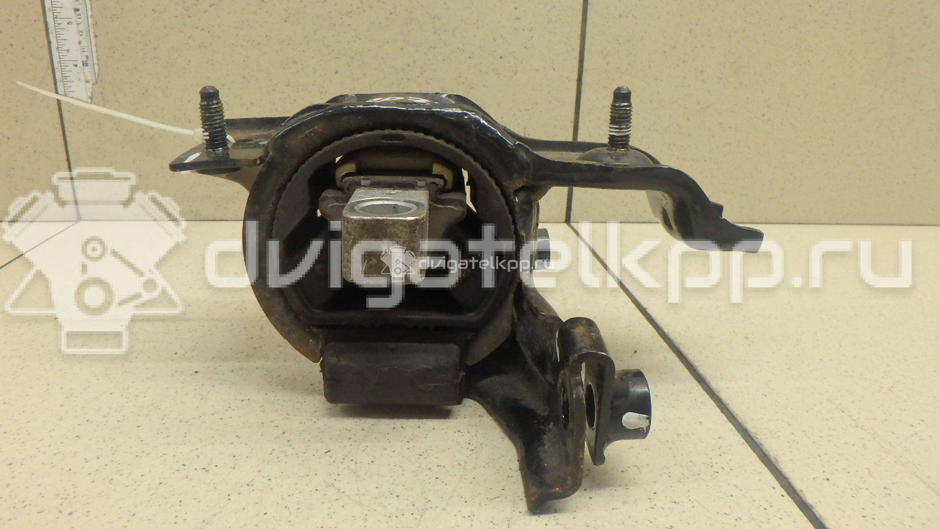 Фото Опора КПП левая  6RF199555H для audi A1 {forloop.counter}}