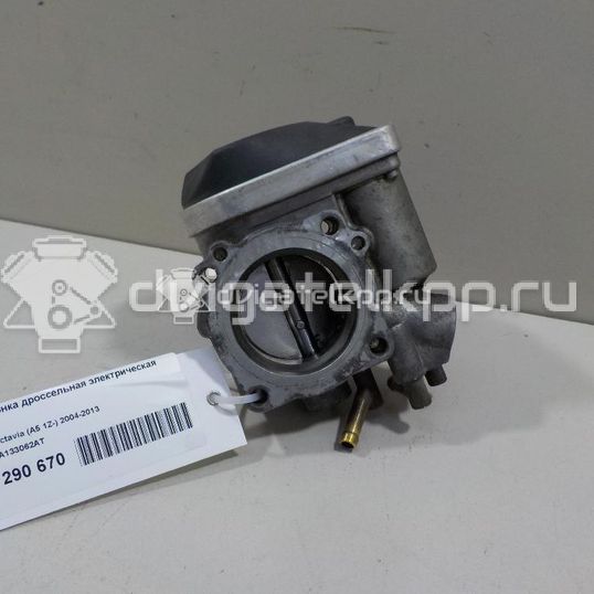 Фото Заслонка дроссельная электрическая для двигателя BSE для Audi / Seat 102 л.с 8V 1.6 л бензин 06A133062AT