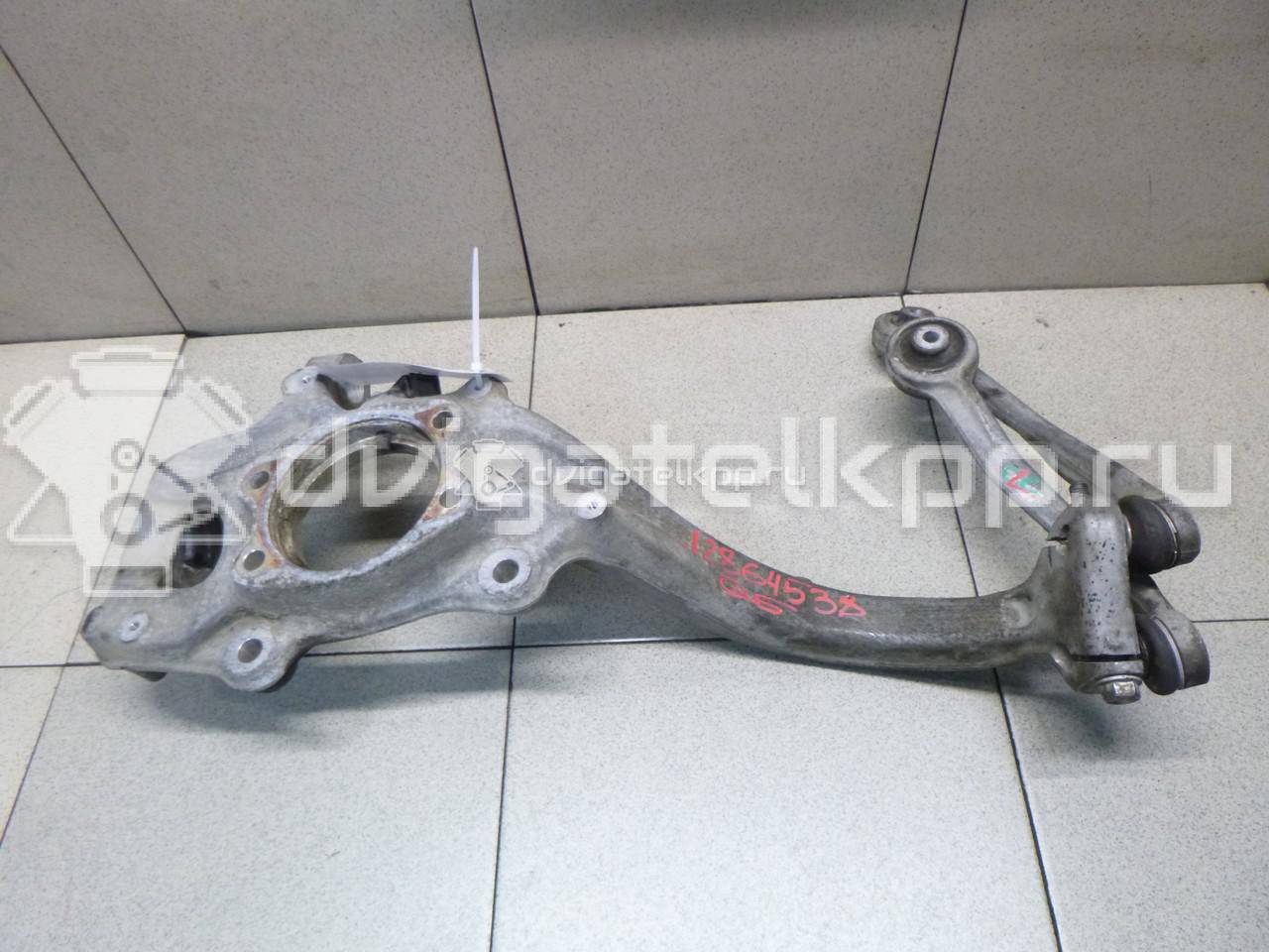 Фото Кулак поворотный передний левый  8K0407253AA для Audi A5 / A4 / Q5 {forloop.counter}}