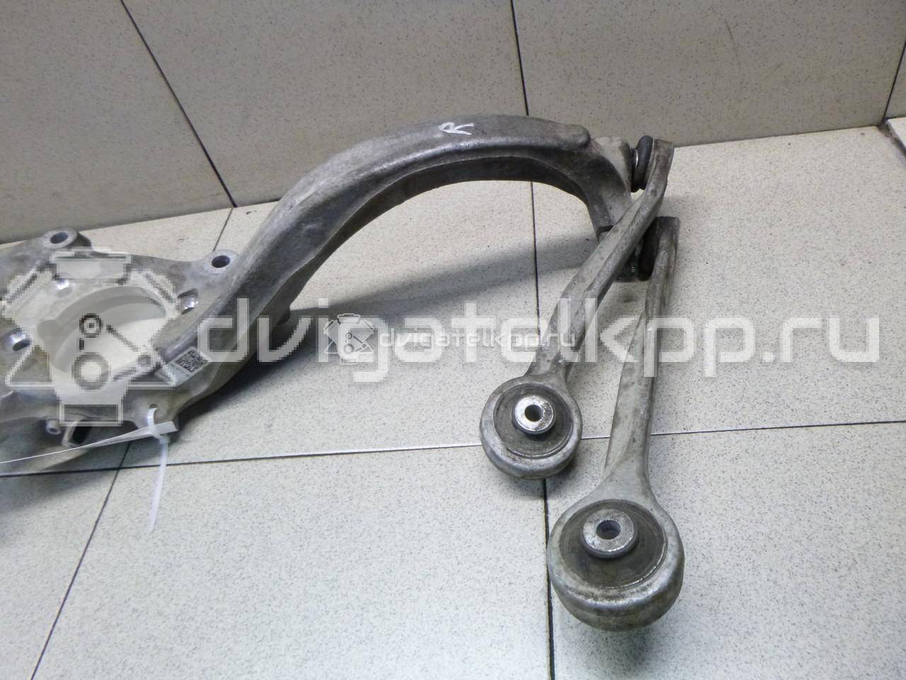 Фото Кулак поворотный передний левый  8K0407253AA для Audi A5 / A4 / Q5 {forloop.counter}}