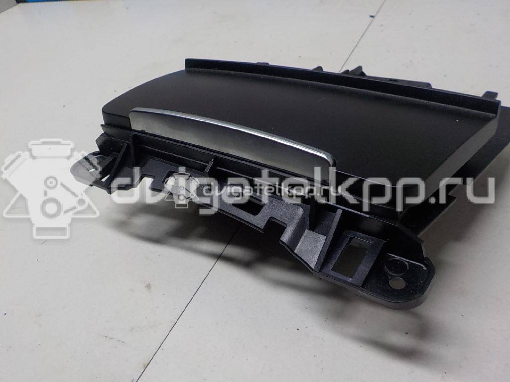 Фото Пепельница передняя  8K0857951CV10 для audi A4 [B8] {forloop.counter}}