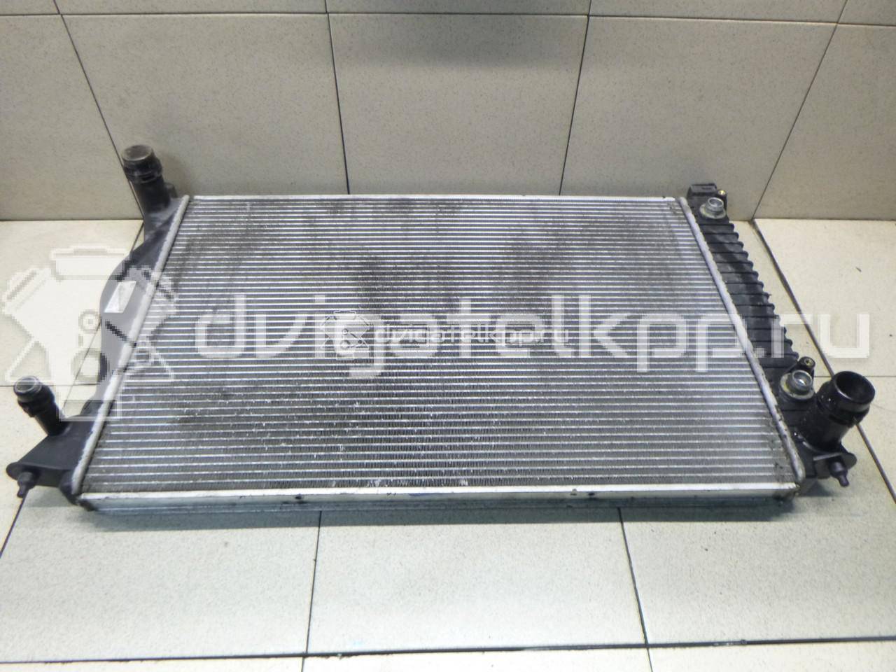 Фото Радиатор основной  4F0121251M для Audi A6 {forloop.counter}}