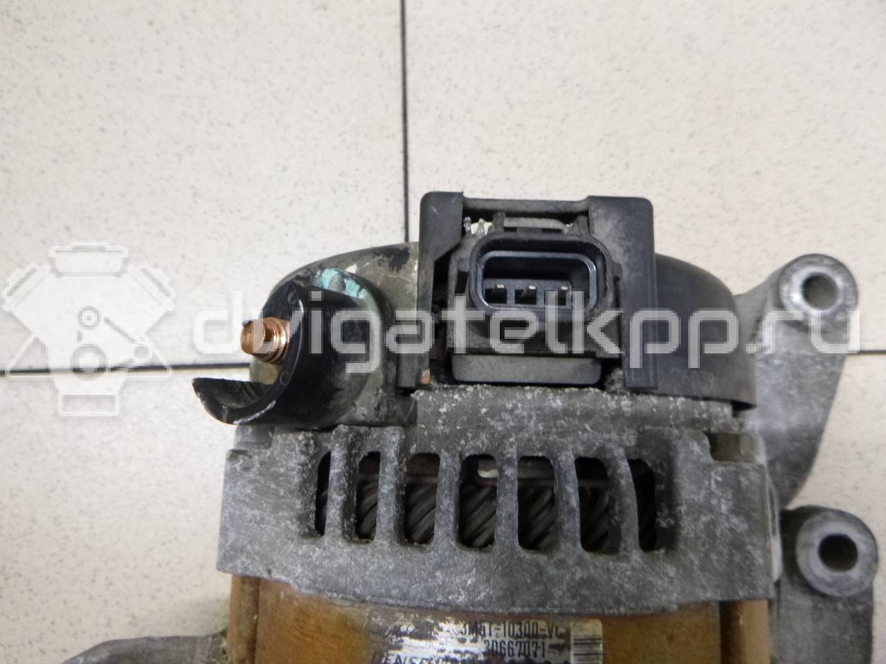 Фото Генератор  3M5T10300VC для Ford Fiesta / Focus / Tourneo / C-Max / Galaxy {forloop.counter}}