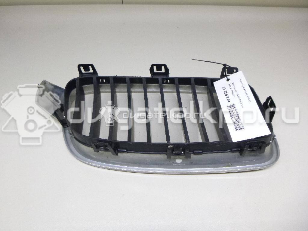 Фото Решетка радиатора левая  51137255411 для Bmw 3 {forloop.counter}}