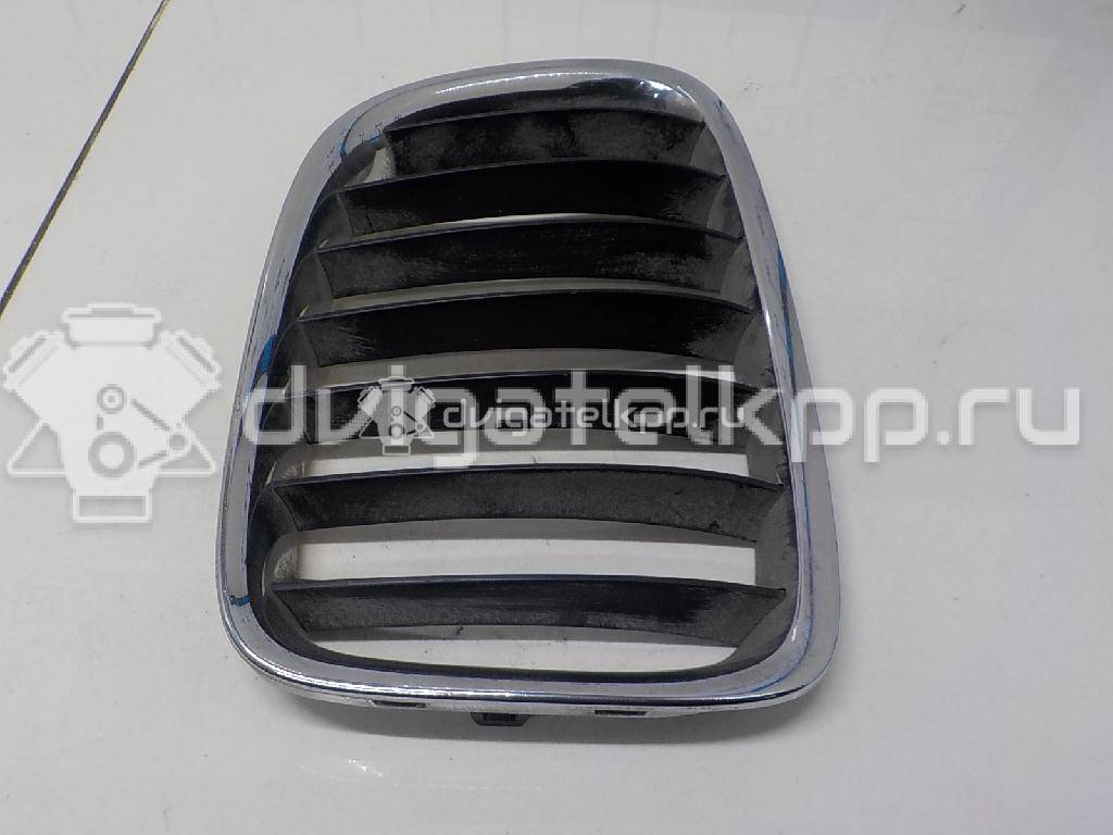 Фото Решетка радиатора правая  51112993306 для Bmw X1 {forloop.counter}}