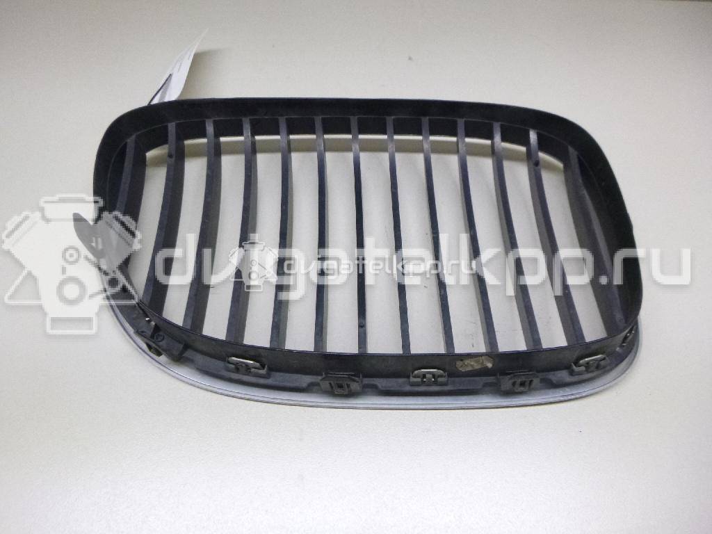 Фото Решетка радиатора левая  51117184151 для Bmw 7 {forloop.counter}}