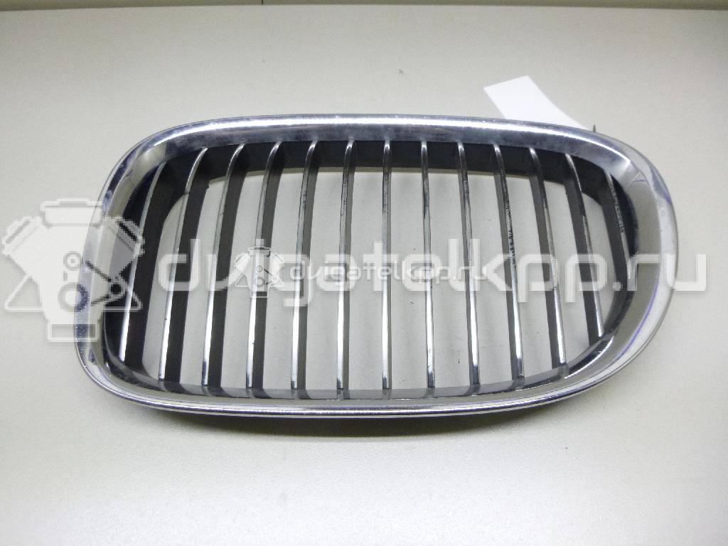 Фото Решетка радиатора левая  51117184151 для Bmw 7 {forloop.counter}}