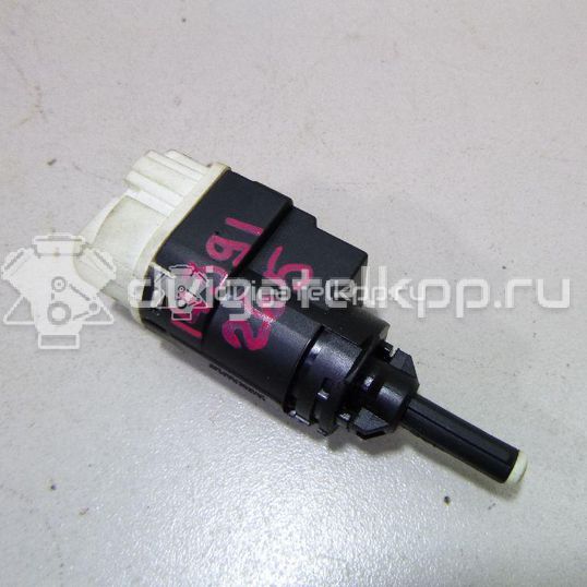 Фото Датчик включения стопсигнала  253206170R для vaz Lada Largus