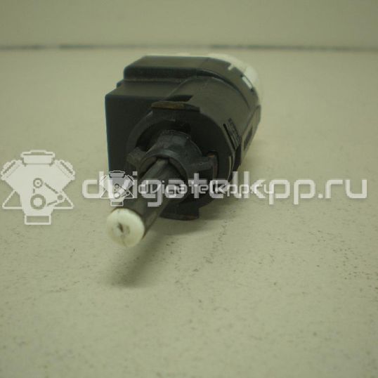 Фото Датчик включения стопсигнала  253206170R для vaz Lada Largus