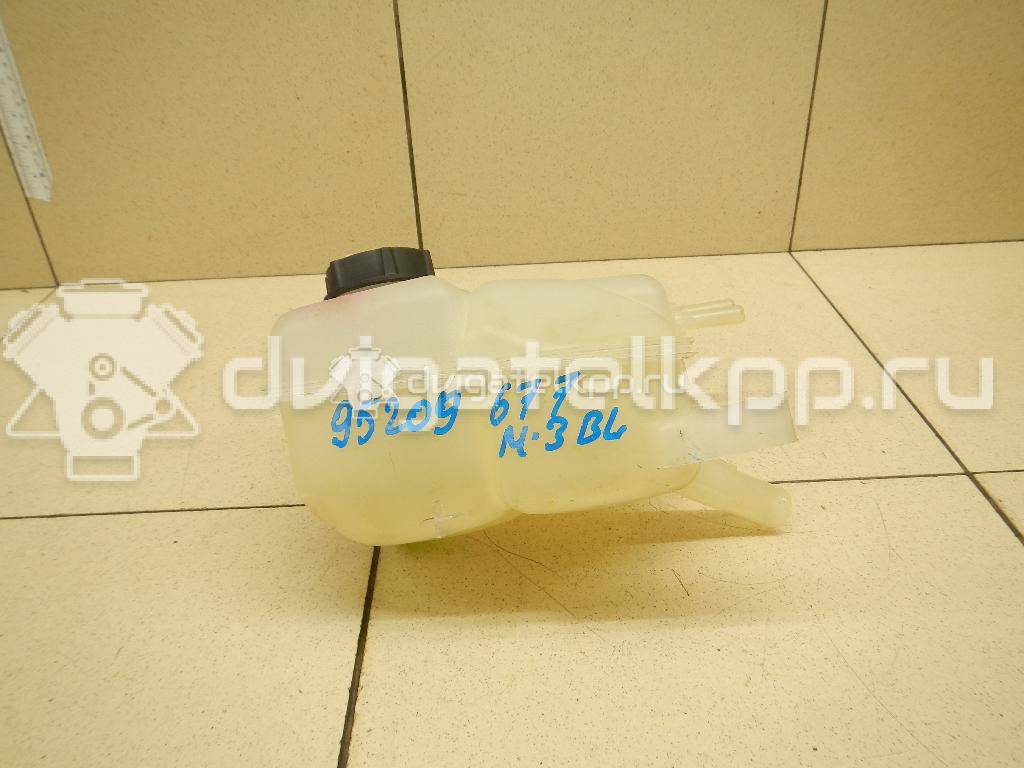 Фото Бачок расширительный  LF8B15350B для volvo C30 {forloop.counter}}