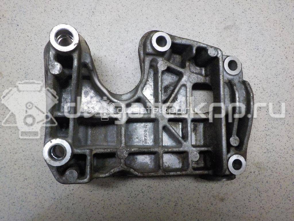 Фото Кронштейн генератора для двигателя BAR для Volkswagen / Audi 314-350 л.с 32V 4.2 л бензин 079903805AF {forloop.counter}}