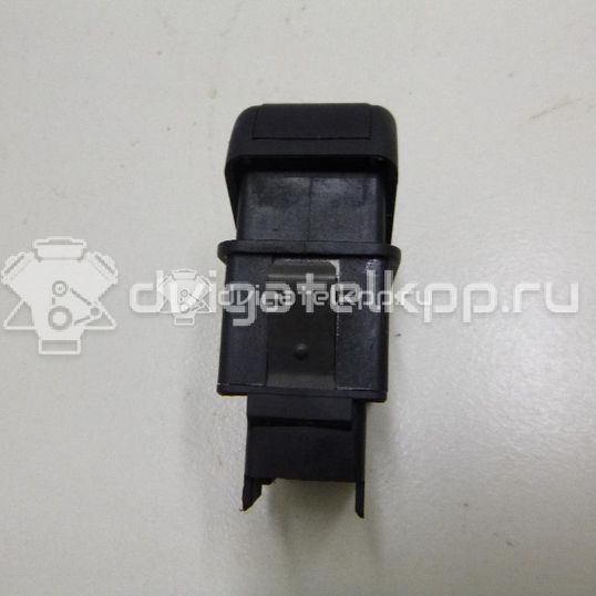 Фото Кнопка блокировки дифференциала  8157753 для Volvo V70 / 140 / 740 / S80 / Xc70