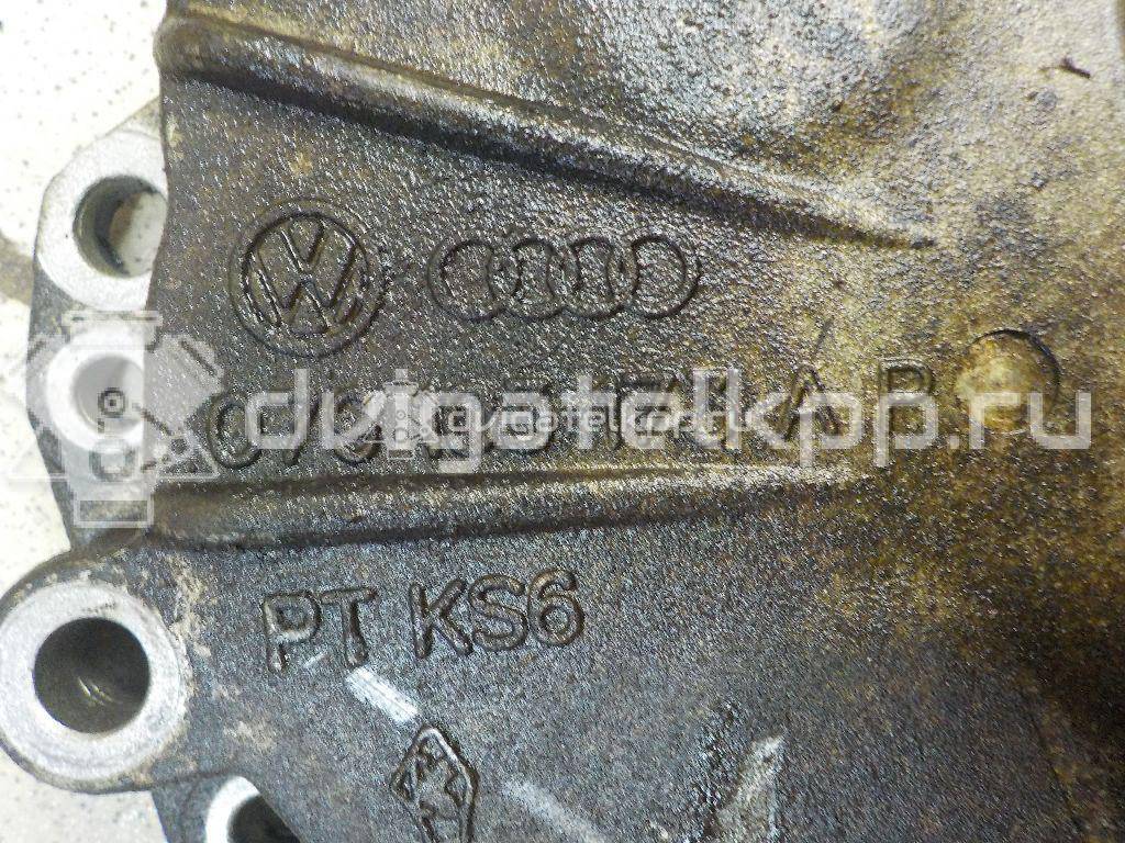 Фото Крышка коленвала задняя для двигателя BAR для Volkswagen / Audi 314-350 л.с 32V 4.2 л бензин 079103171AG {forloop.counter}}