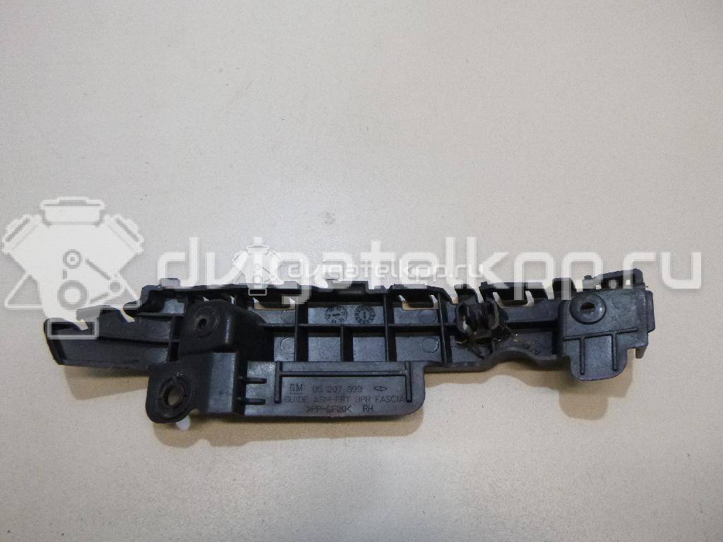 Фото Направляющая переднего бампера правая  95207399 для Chevrolet Cruze {forloop.counter}}