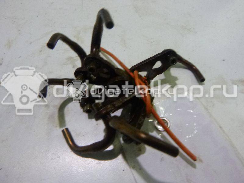 Фото Форсунка масляная для двигателя B 5244 S2 для Volvo S80 / V70 / S70 Ls / S60 140 л.с 20V 2.4 л бензин 30731225 {forloop.counter}}