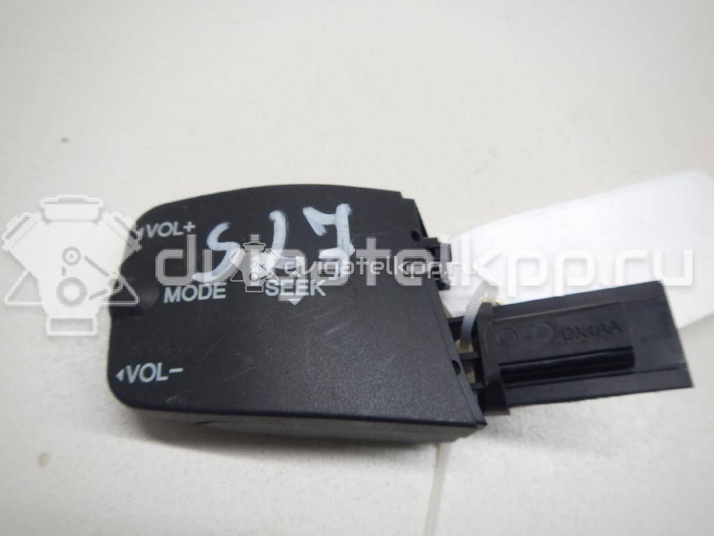 Фото Переключатель подрулевой управления магнитолой  1318961 для Ford Focus / Kuga / Transit / C-Max {forloop.counter}}