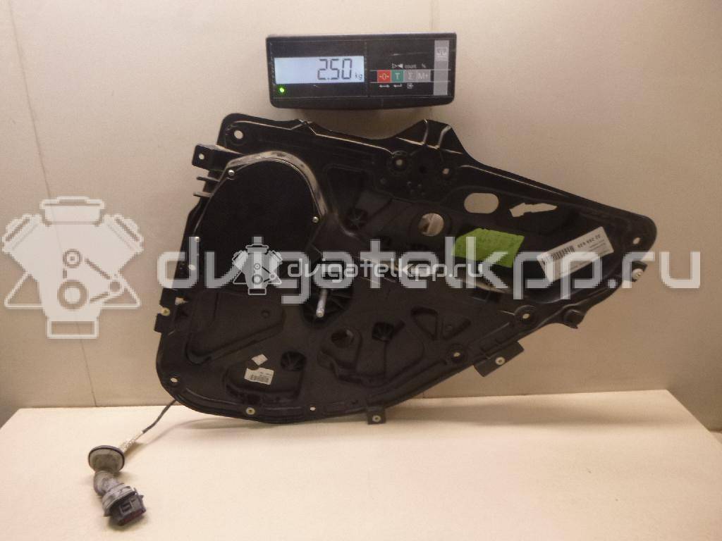Фото Стеклоподъемник механ. задний правый  1528042 для Ford Fiesta {forloop.counter}}