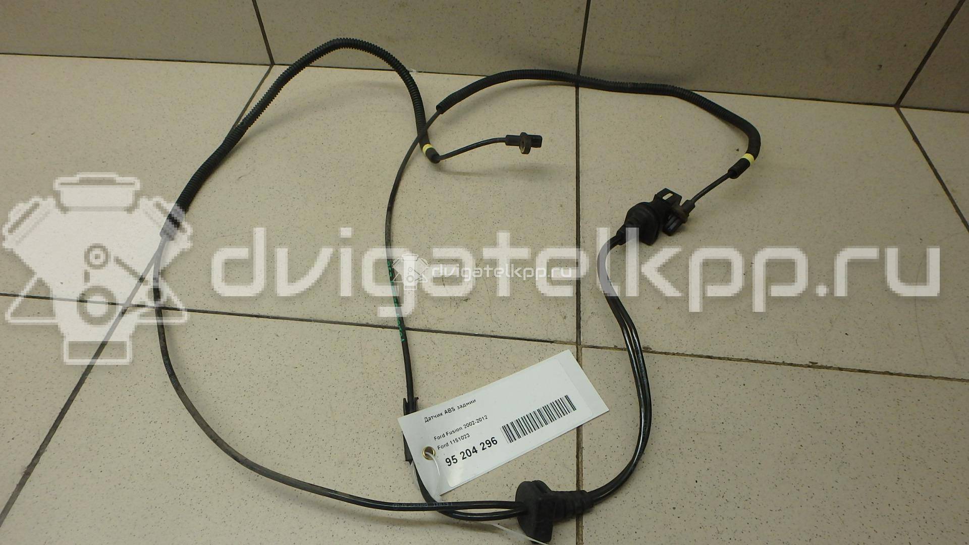 Фото Датчик ABS задний  1151023 для Ford Fiesta / Fusion Ju {forloop.counter}}