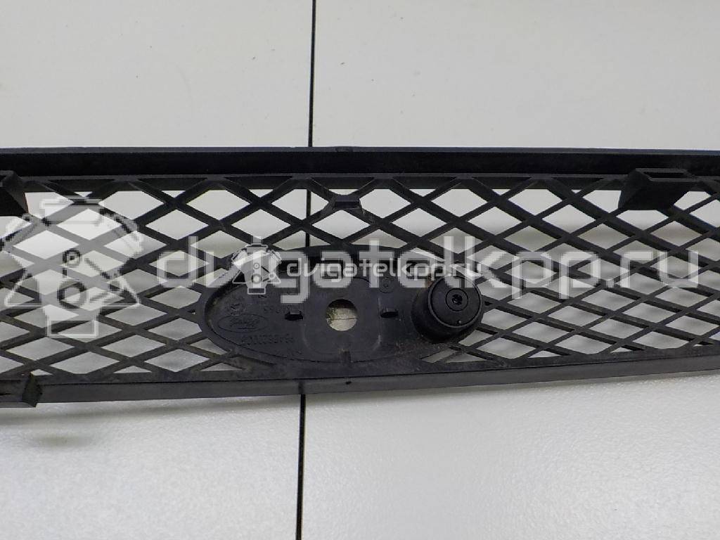 Фото Решетка радиатора  1132681 для Ford Focus {forloop.counter}}