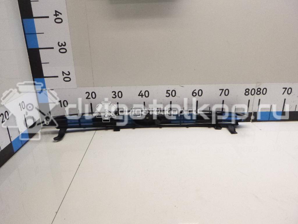 Фото Решетка радиатора  1132680 для Ford Focus {forloop.counter}}