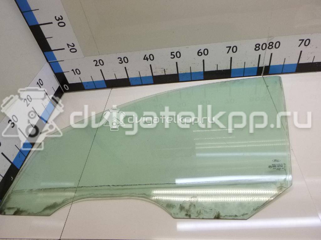 Фото Стекло двери передней левой  1088905 для Ford Focus {forloop.counter}}