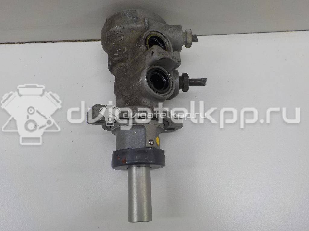 Фото Цилиндр тормозной главный  1134816 для Ford Focus {forloop.counter}}