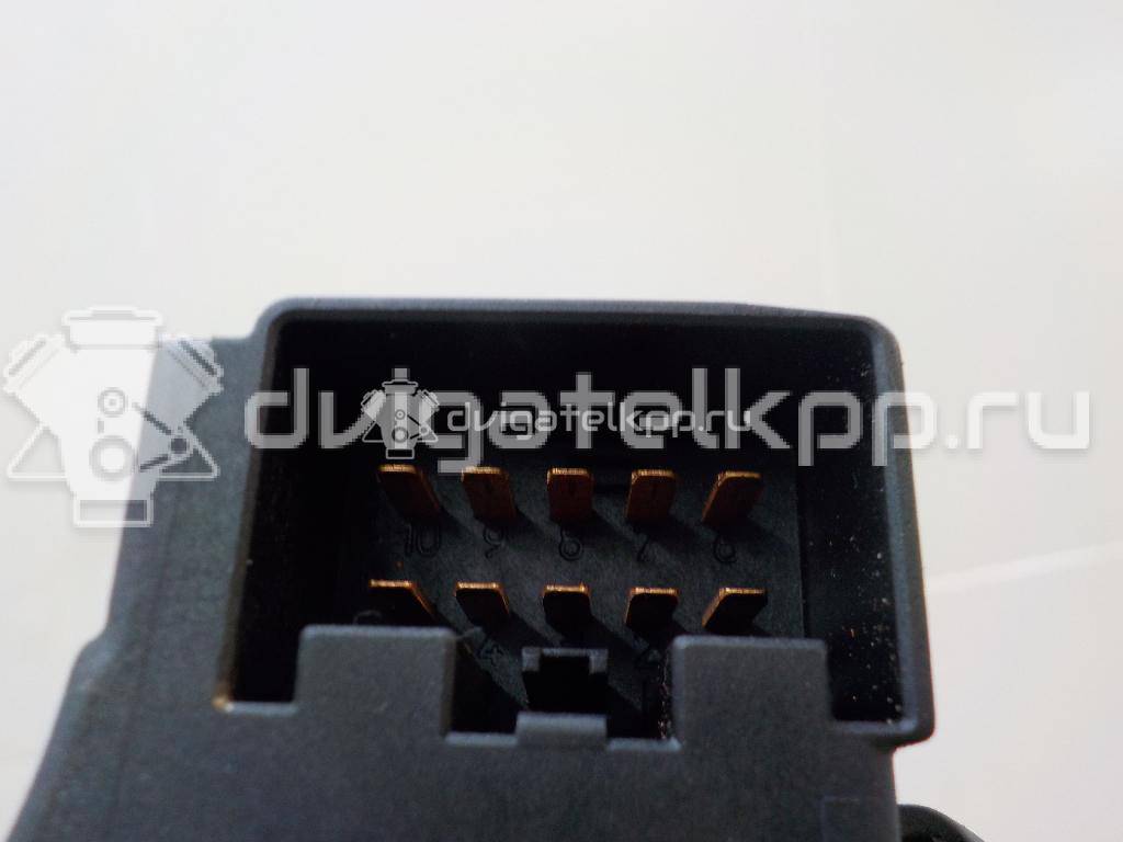 Фото Переключатель стеклоочистителей  1062213 для Ford Focus {forloop.counter}}